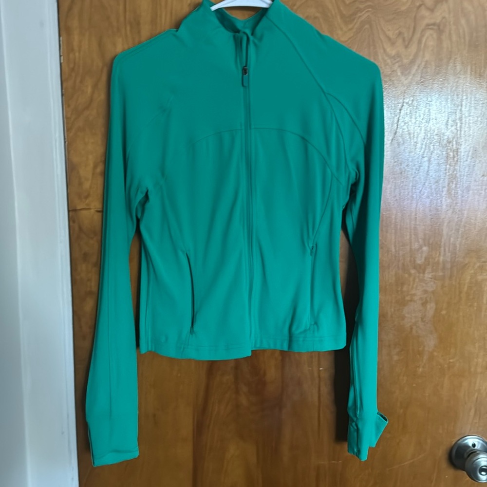 size 8 lululemon define jacket green